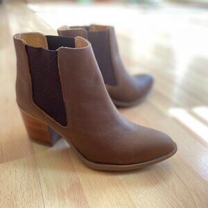 Nisolo 100% Sustainable Leather Boots